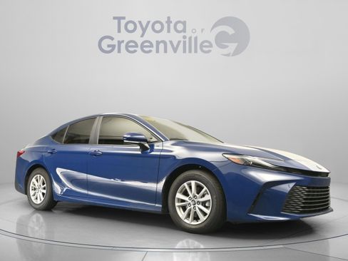 Certified 2025 Toyota Camry LE image 19