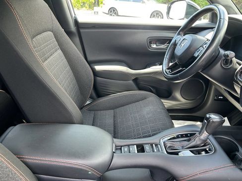 Used 2024 Honda HR-V Sport image 25