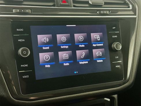 Used 2023 Volkswagen Tiguan SE R-Line image 19