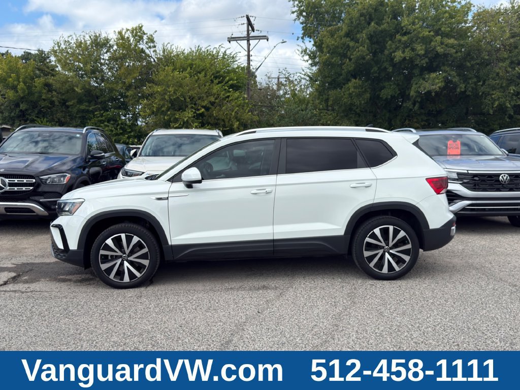 Used 2023 Volkswagen Taos SE FWD image 6