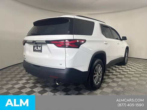 Used 2023 Chevrolet Traverse LT FWD image 7