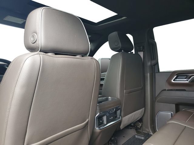 Used 2025 GMC Sierra 3500 Denali AWD/4WD image 25