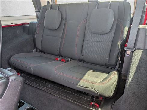 Used 2021 Jeep Wrangler Rubicon w/ Cold Weather Group image 17