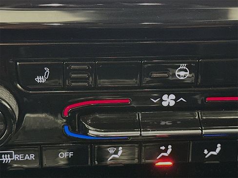 Used 2022 Jeep Grand Cherokee L Limited image 26