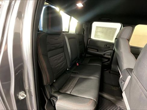 New 2026 Nissan Frontier PRO-4X w/ Pro-4x Convenience Package image 19
