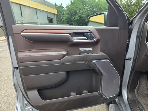 Used 2024 GMC Sierra 1500 Denali w/ Technology Package AWD/4WD image 12