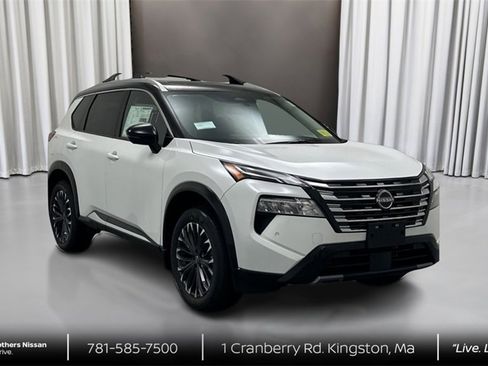 New 2026 Nissan Rogue Platinum image 3