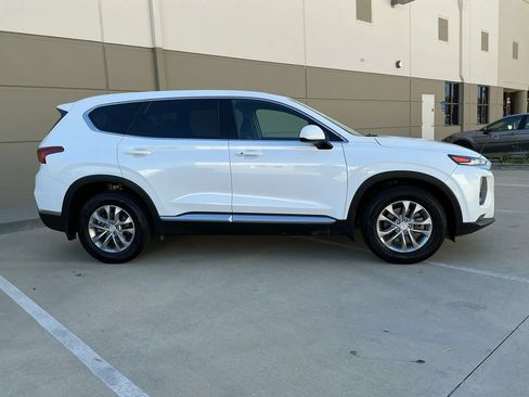Used 2019 Hyundai Santa Fe SEL FWD image 4