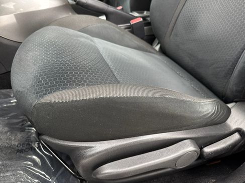 Used 2012 Nissan Juke SV image 35