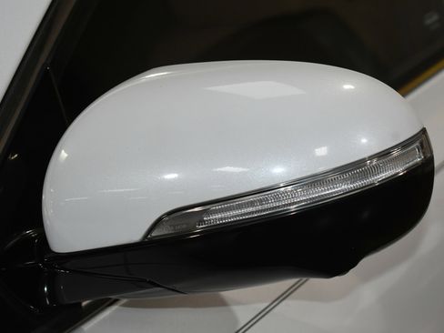 Used 2019 Kia Sorento SX image 62