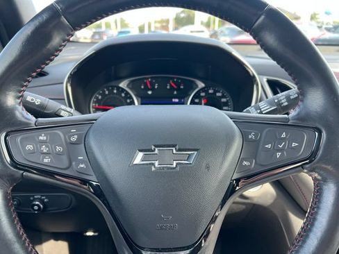 Certified 2022 Chevrolet Equinox RS w/ RS Leather Package AWD/4WD image 24