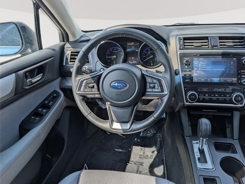 Used 2019 Subaru Outback 2.5i Premium AWD/4WD image 18