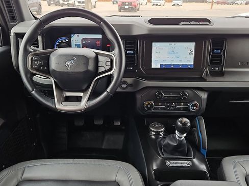 Used 2021 Ford Bronco Black Diamond image 18