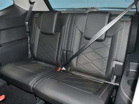 New 2026 Volkswagen Atlas SE image 17