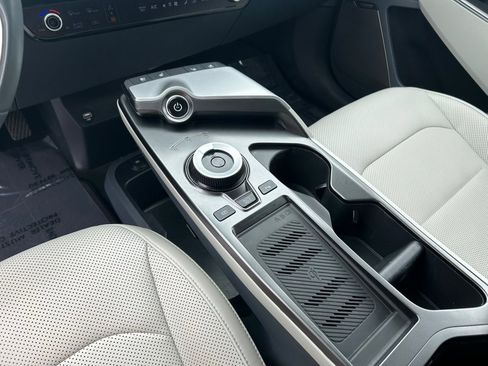 Used 2023 Kia EV6 Wind w/ Wind Technology Package RWD image 18