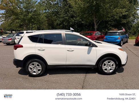 Used 2015 Toyota RAV4 LE AWD/4WD image 7