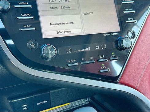 Used 2019 Toyota Camry XSE image 13