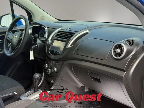 Used 2016 Chevrolet Trax LS w/ LPO, Cargo Package AWD/4WD image 18