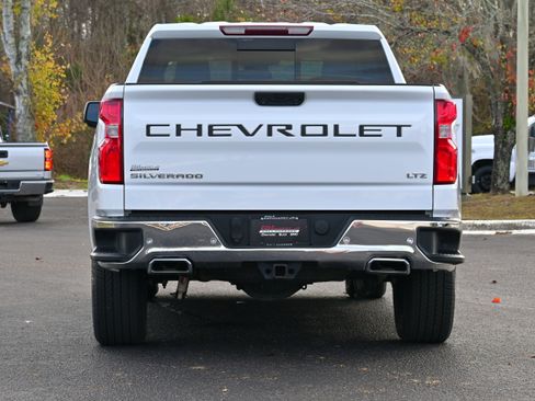 Used 2022 Chevrolet Silverado 1500 LTZ w/ LTZ Premium Package image 31