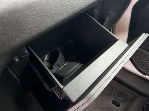 Used 2024 Jeep Wrangler Sport S image 15