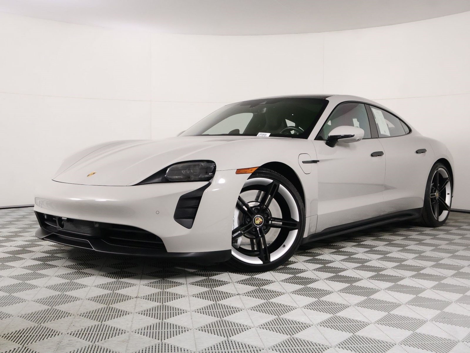 Certified 2023 Porsche Taycan GTS AWD/4WD image 1