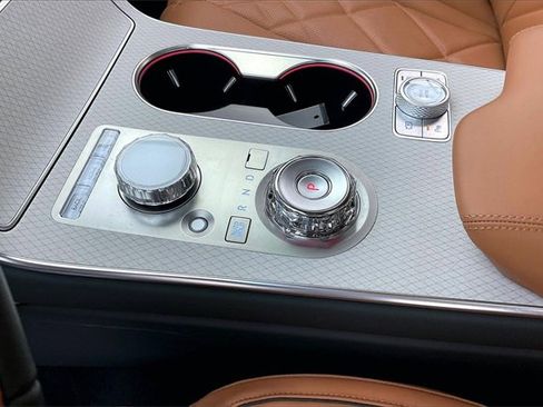 Used 2025 Genesis GV80 3.5T Prestige image 16