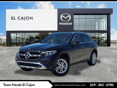 Used 2025 Mercedes-Benz GLC 300 image 1