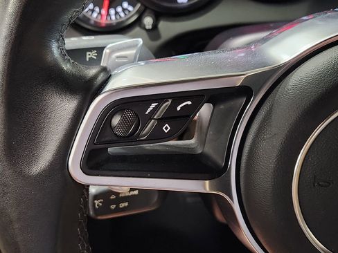 Used 2018 Porsche Cayenne image 49
