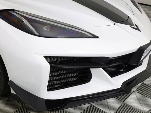Used 2025 Chevrolet Corvette Z06 w/ Z07 Performance Package RWD image 45