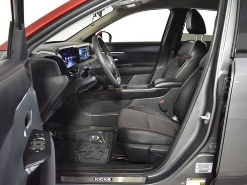 Used 2025 Nissan Kicks SR w/ Illumination Package AWD/4WD image 11