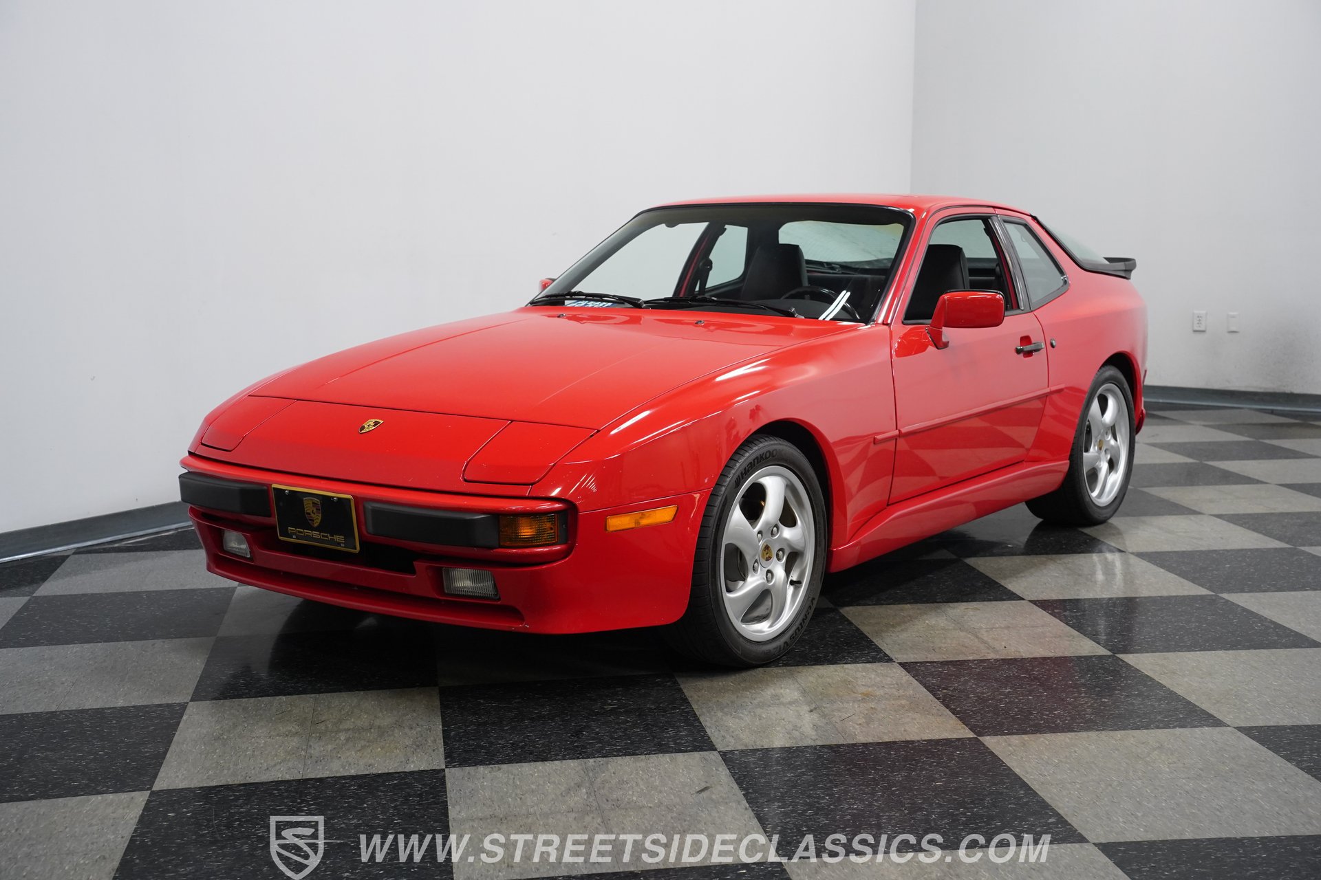 Used 1987 Porsche 944 Coupe RWD image 6