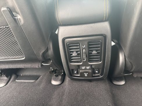 Used 2023 Dodge Durango R/T image 36