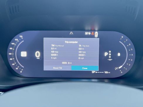 New 2026 Volvo XC60 B5 Plus w/ Protection Package Premier image 17