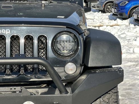 Used 2016 Jeep Wrangler Sport w/ Quick Order Package 24S AWD/4WD image 8