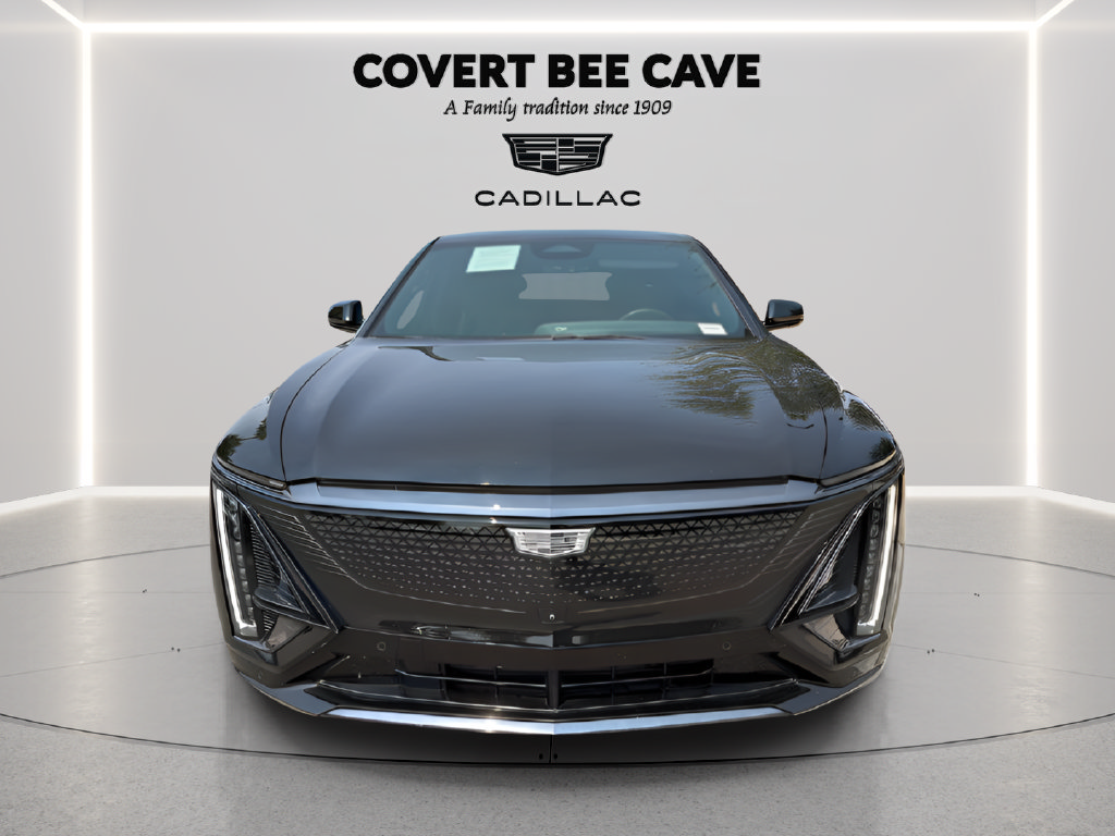Used 2024 Cadillac Lyriq Sport AWD/4WD image 3