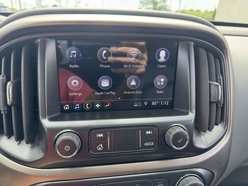 Used 2022 Chevrolet Colorado Z71 AWD/4WD image 37
