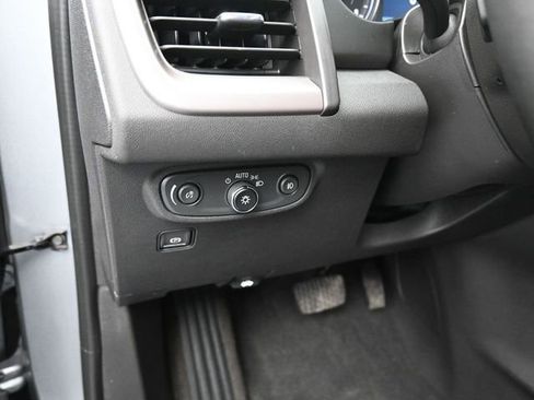 Used 2024 GMC Terrain AT4 image 26