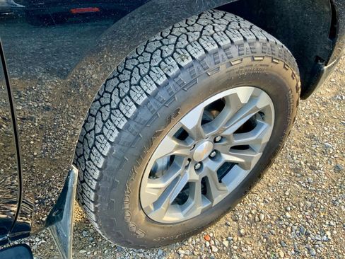 Used 2024 Chevrolet Silverado 1500 High Country w/ Technology Package image 17