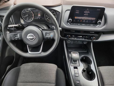 Used 2023 Nissan Rogue SV FWD image 32