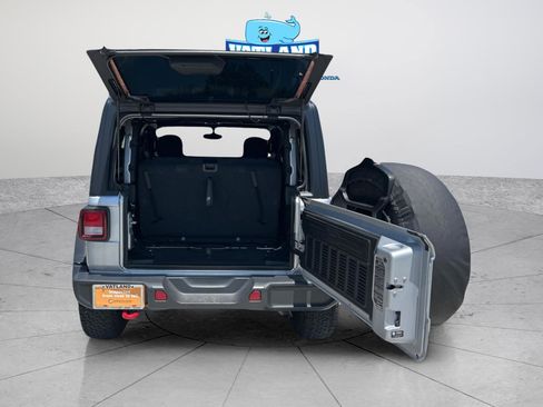 Used 2022 Jeep Wrangler Rubicon AWD/4WD image 36