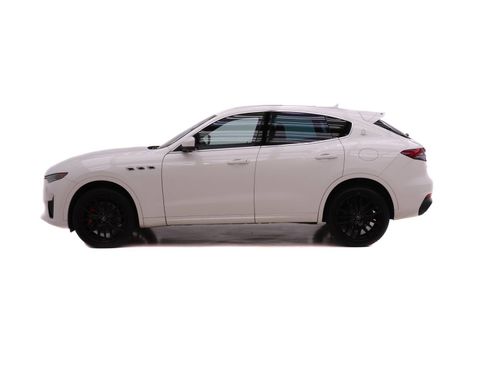 Used 2021 Maserati Levante GTS AWD/4WD image 3
