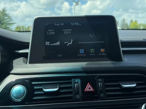 Used 2019 Genesis G70 2.0T Advanced w/ Sport Package AWD/4WD image 17