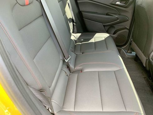 Certified 2024 Chevrolet Trax RS w/ Sunroof Package FWD image 25