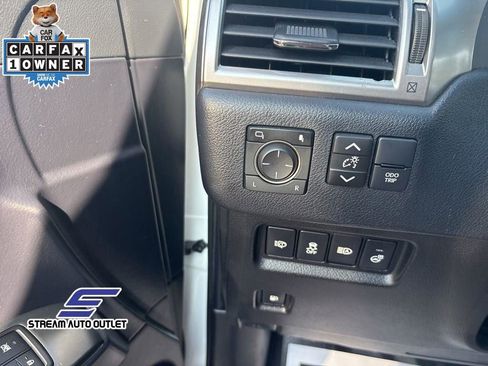 Used 2023 Lexus GX 460 Premium image 24