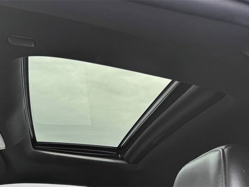 Used 2021 Toyota Tacoma TRD Sport w/ TRD Premium Sport Package image 15