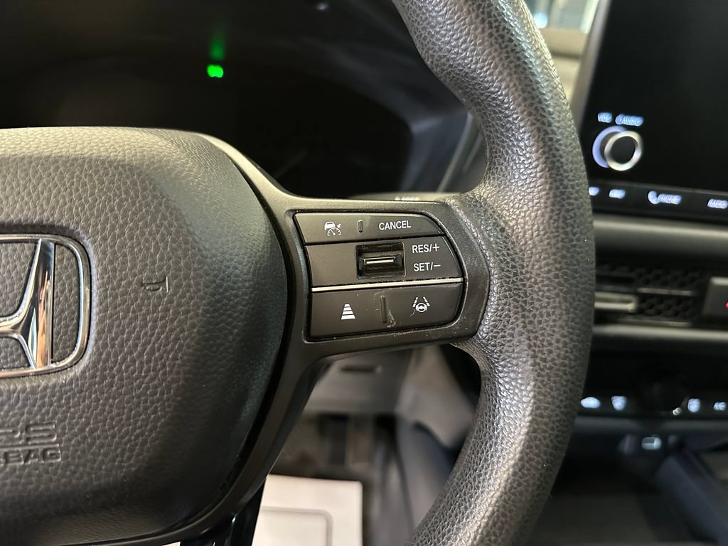 Used 2023 Honda HR-V LX image 11