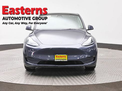Used 2021 Tesla Model Y Long Range AWD/4WD image 2