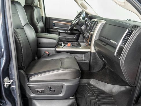 Used 2015 RAM 2500 Laramie w/ Convenience Group image 8