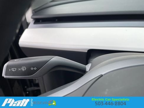 Used 2023 Tesla Model Y Long Range image 33