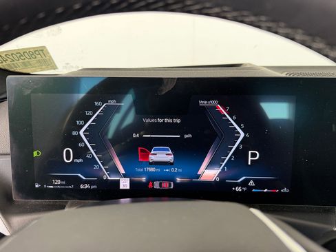 Used 2023 BMW 330i Sedan w/ Premium Package image 29